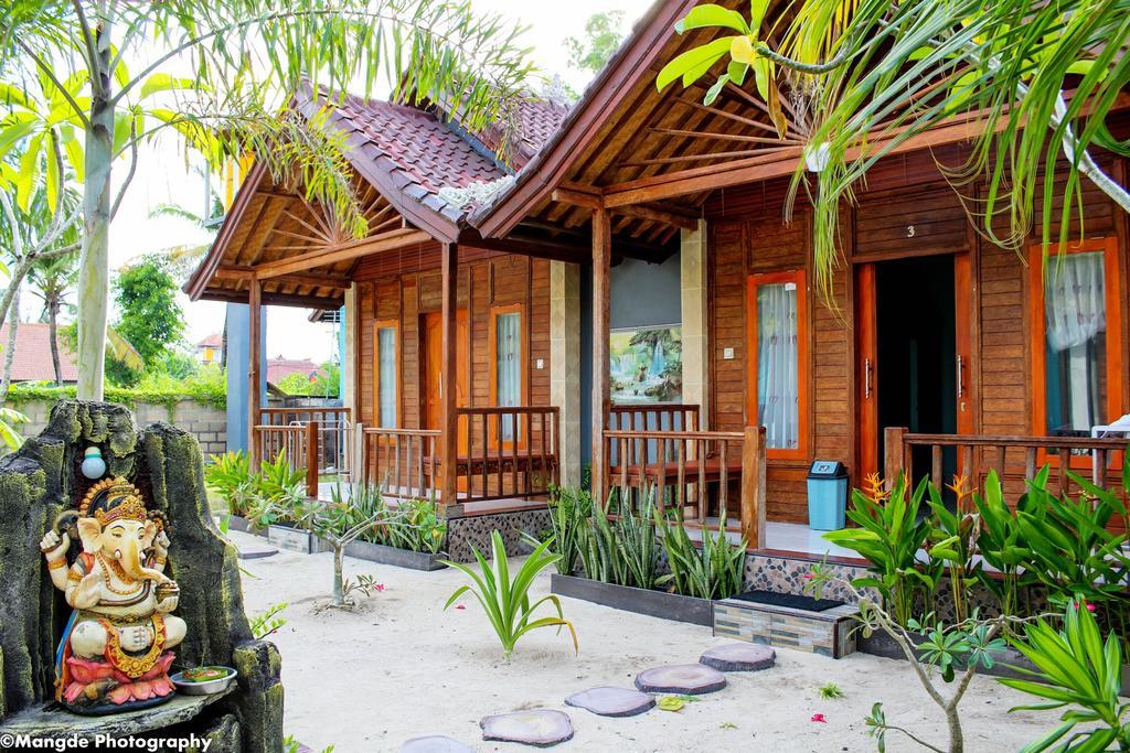 Medal Jaya Hostel & Room Lembongan Buitenkant foto