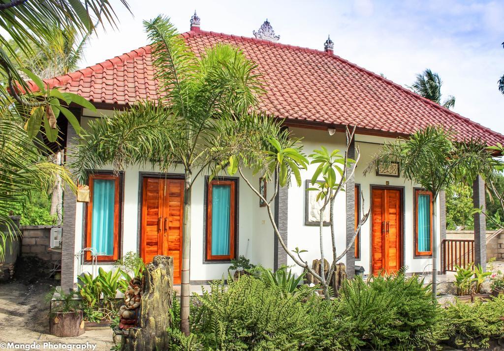 Medal Jaya Hostel & Room Lembongan Buitenkant foto
