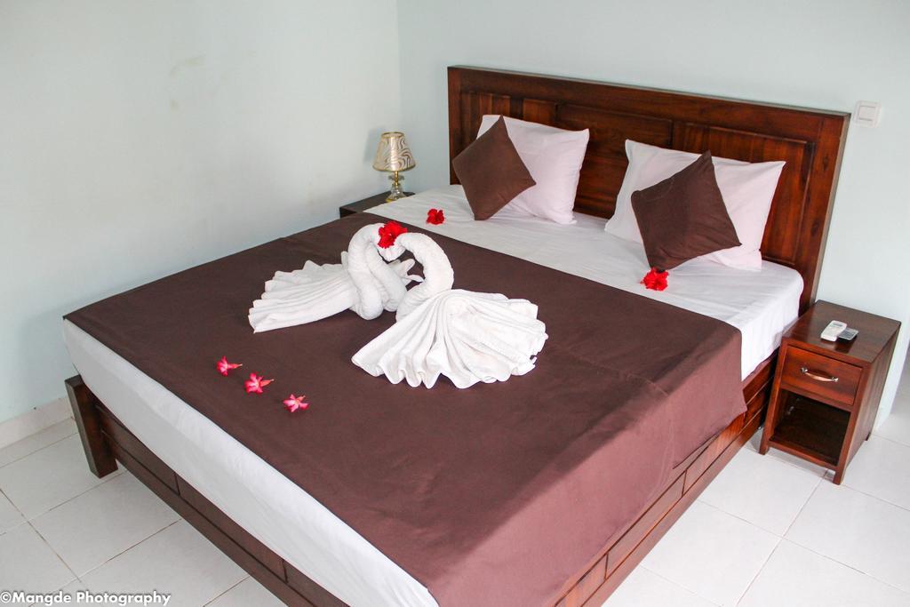 Medal Jaya Hostel & Room Lembongan Buitenkant foto
