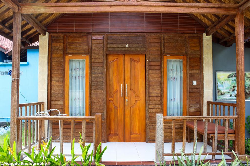 Medal Jaya Hostel & Room Lembongan Buitenkant foto