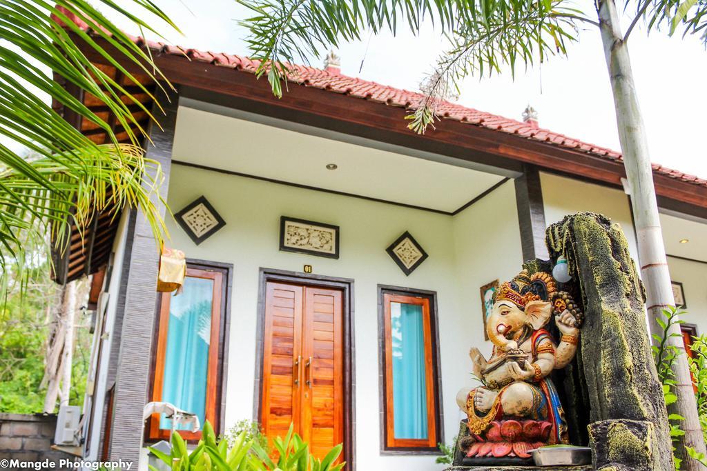 Medal Jaya Hostel & Room Lembongan Buitenkant foto